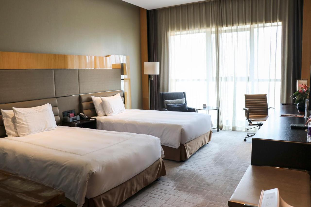 Crowne Plaza Beijing Lido By Ihg Hotell Exteriör bild