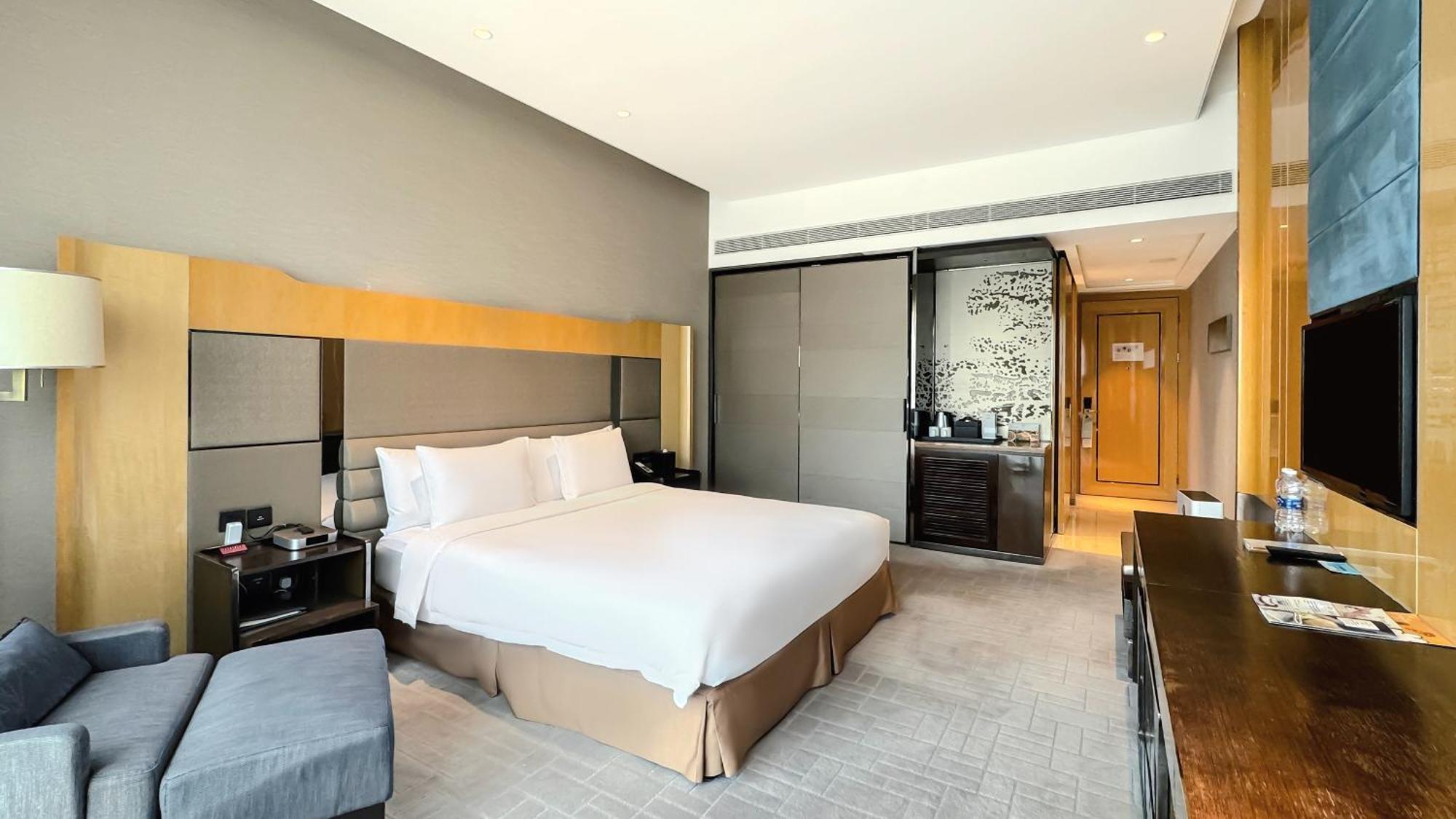 Crowne Plaza Beijing Lido By Ihg Hotell Exteriör bild